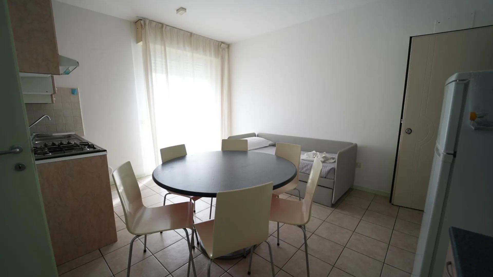 *** Aparthotel Lugano Residence Rimini Italy